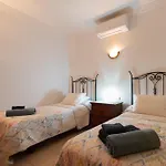 Utopia, 4 Bedroom Villa For Families With Heated Pool Close To Old Town