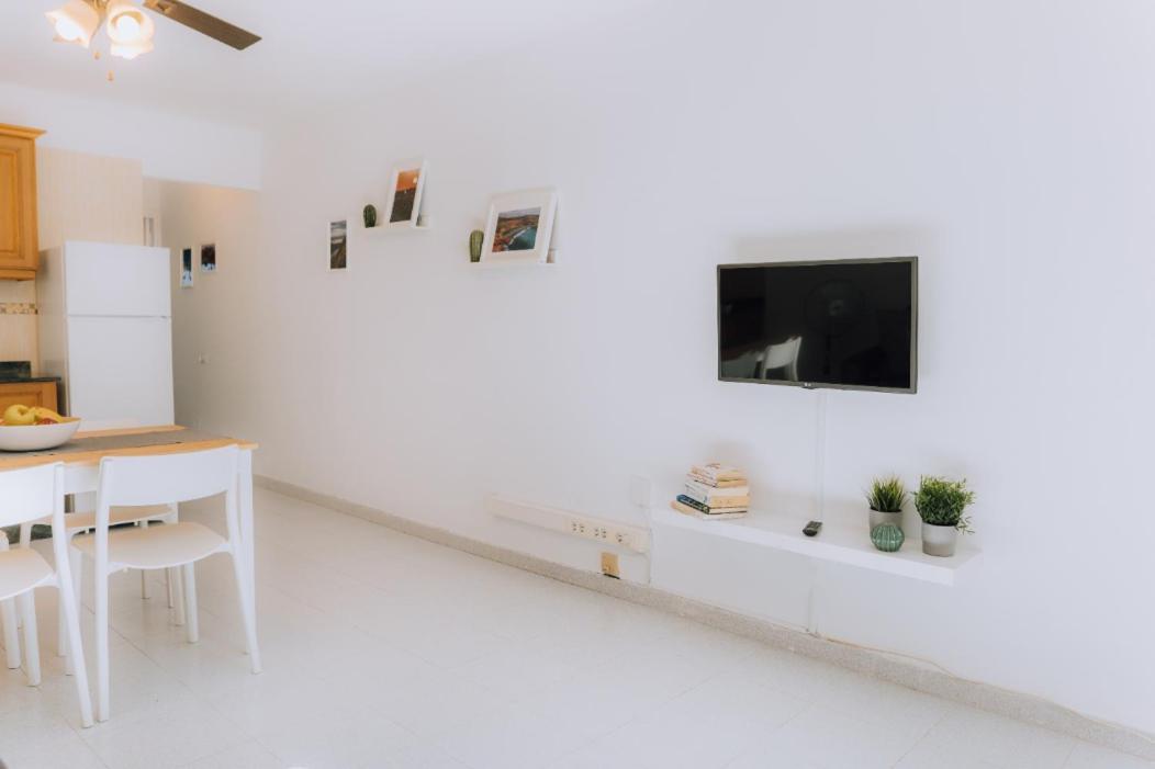 Aparthotel Location In A Great Complex With 300mbps Internet