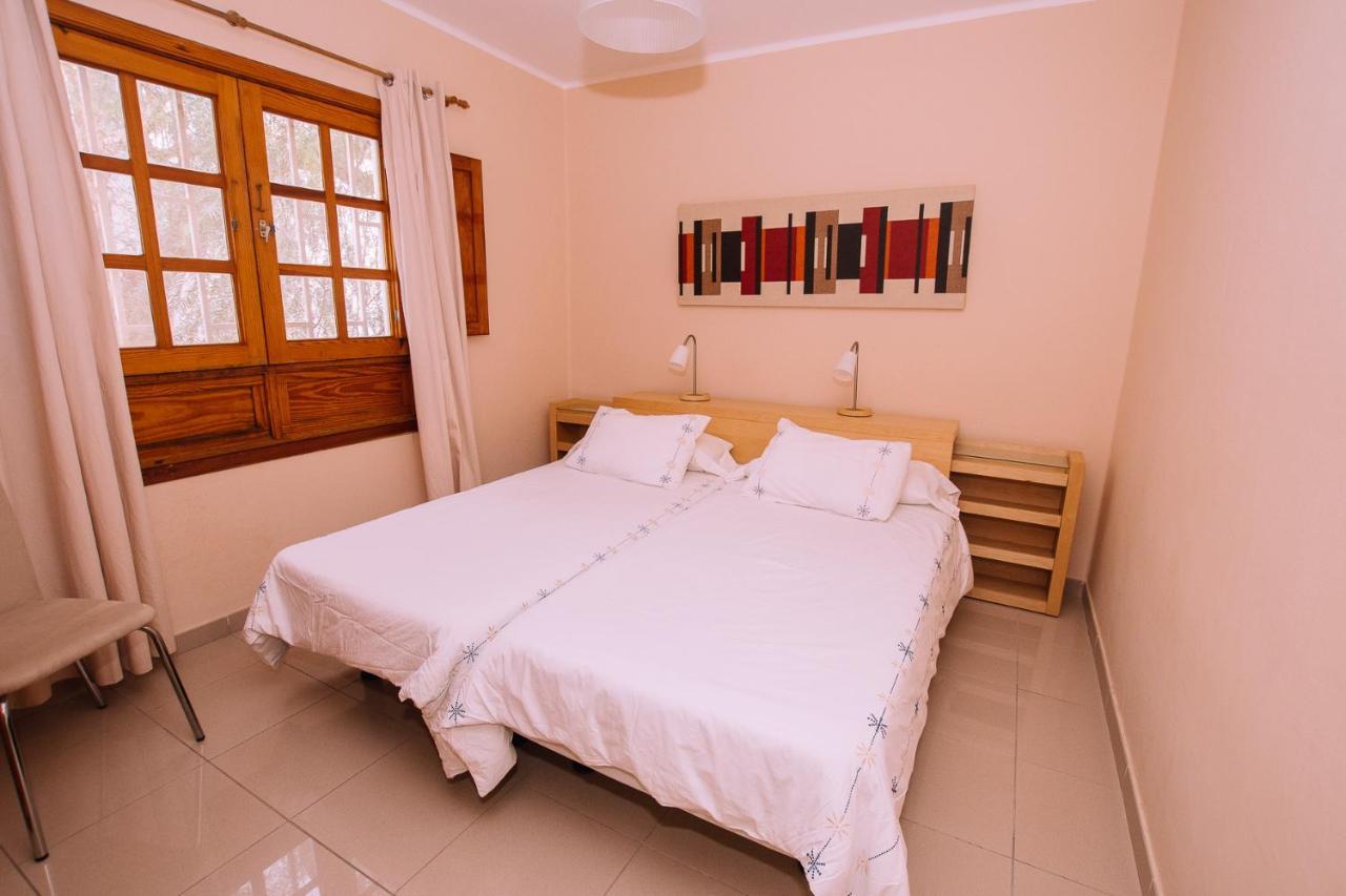 Flatguest Tabaibas