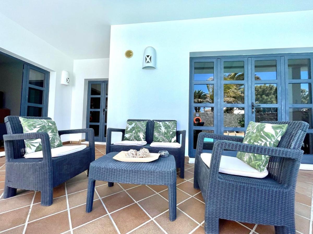 Villa A With Private Pool, Beachfront, Ac, Wifi, Bbq In Playa Blanca *