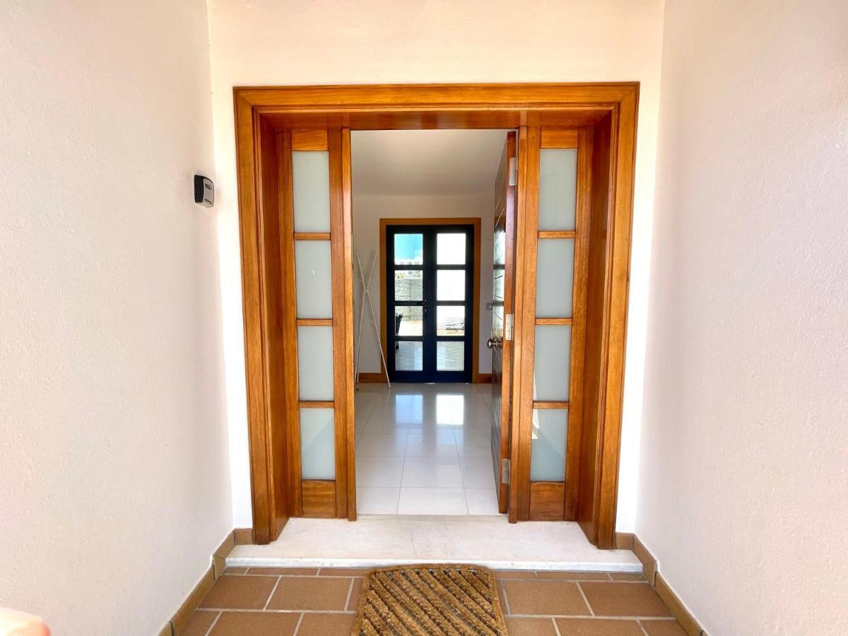 Villa A With Private Pool, Beachfront, Ac, Wifi, Bbq In Playa Blanca Playa Blanca (Lanzarote)