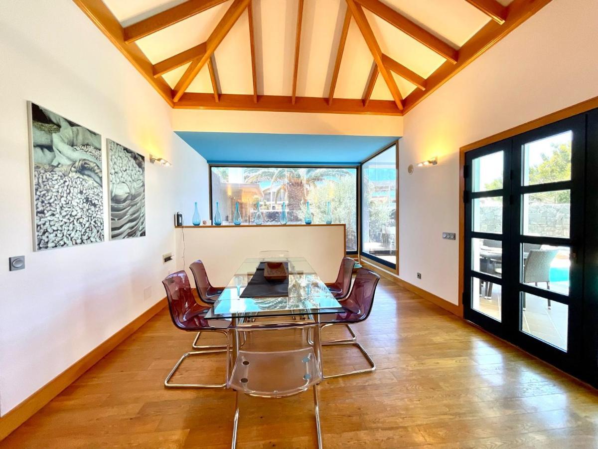 A With Private Pool, Beachfront, Ac, Wifi, Bbq In Playa Blanca Playa Blanca (Lanzarote)