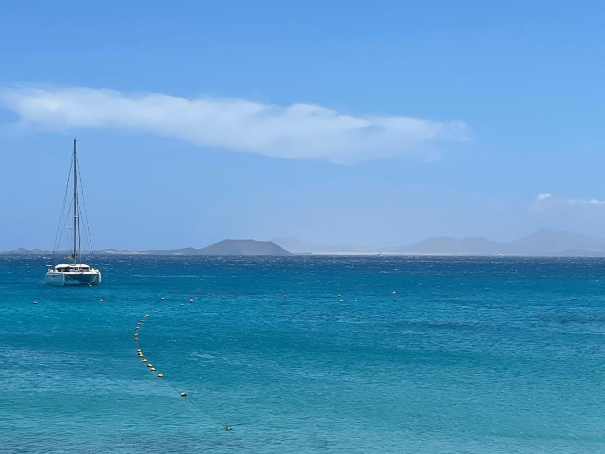 Villa A With Private Pool, Beachfront, Ac, Wifi, Bbq In Playa Blanca