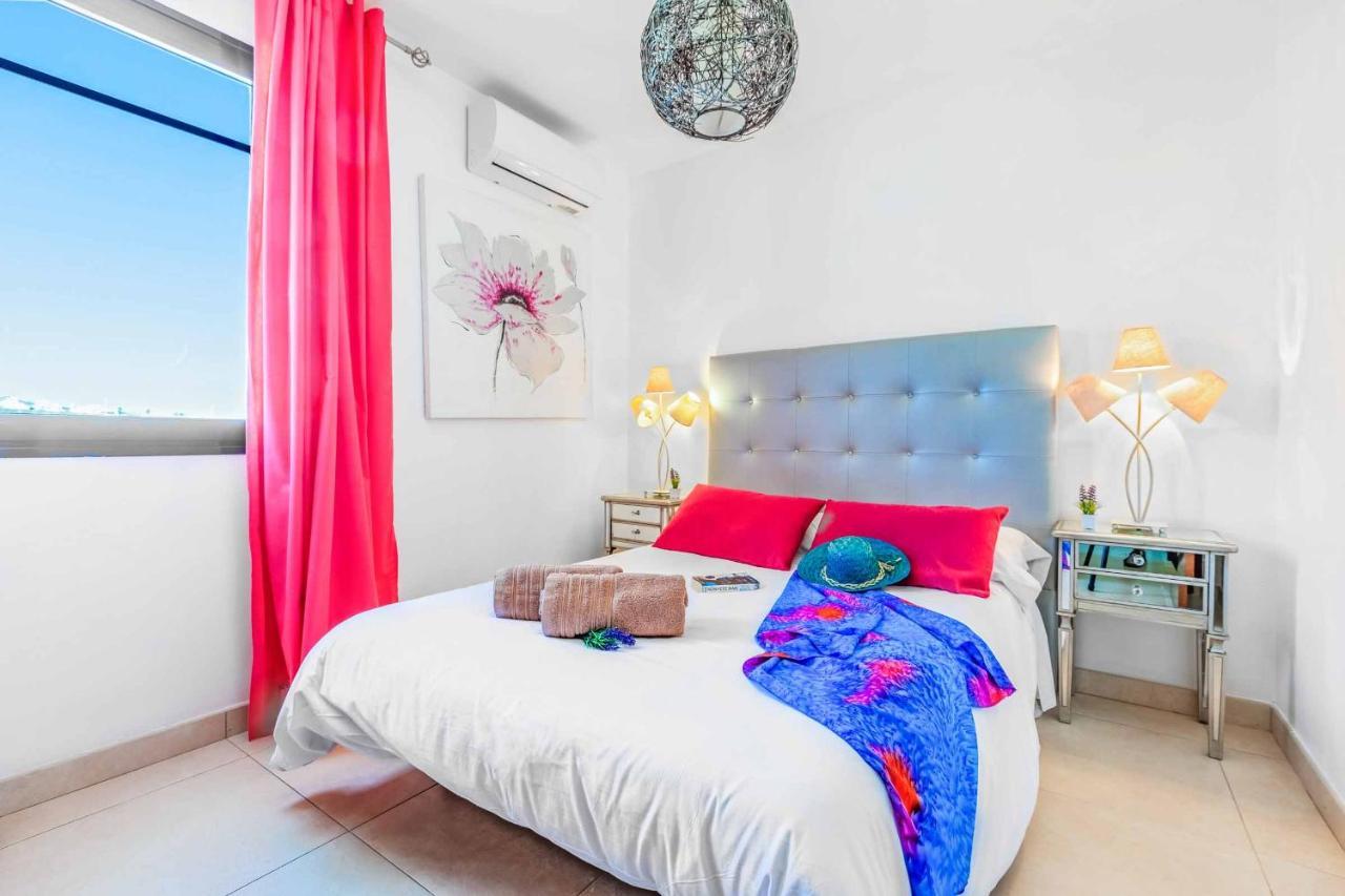 Esmeralda Villa