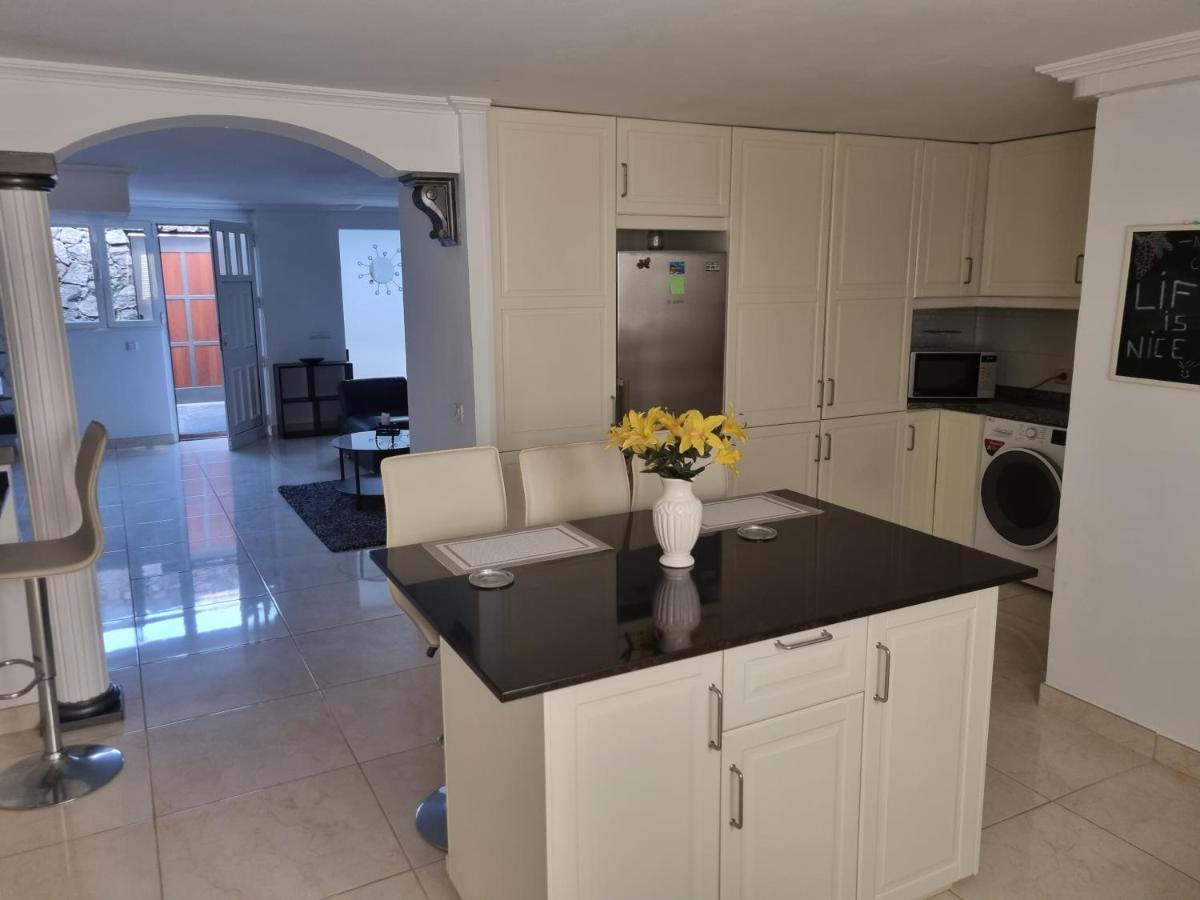 Spacious Modern In Peacefull Las Coloradas, Close To Papagayo Beaches * Playa Blanca (Lanzarote)