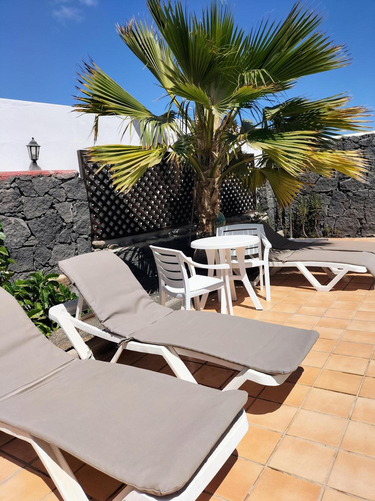 Lovely Kiluka Heated Pool
