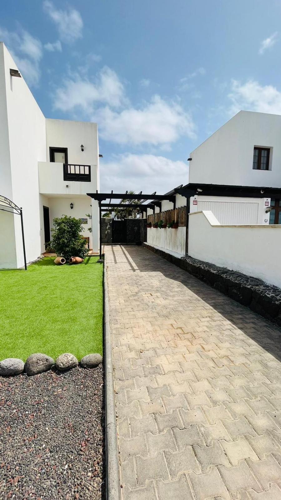 Lovely Kiluka Heated Pool