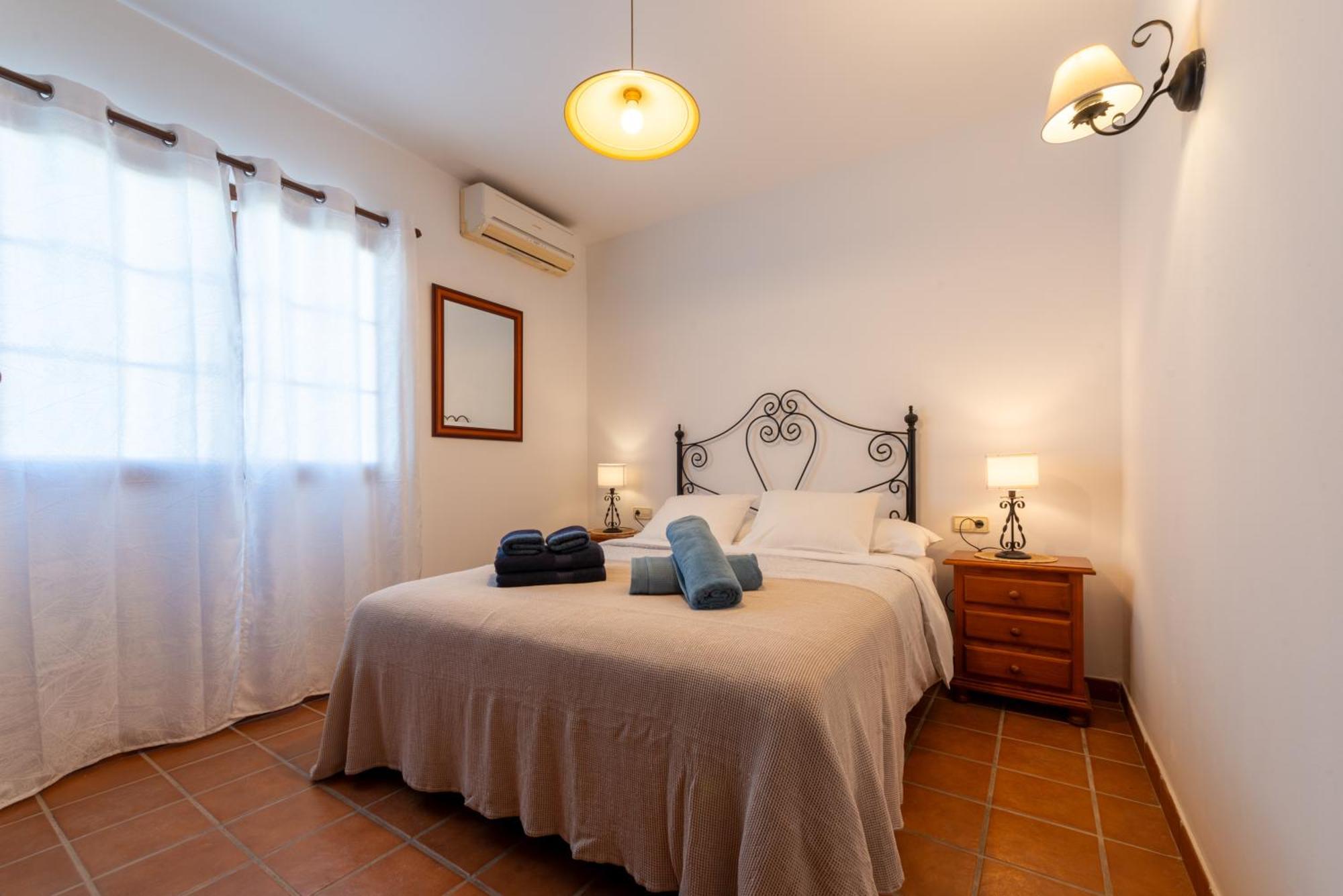Utopia, 4 Bedroom For Families With Heated Pool Close To Old Town