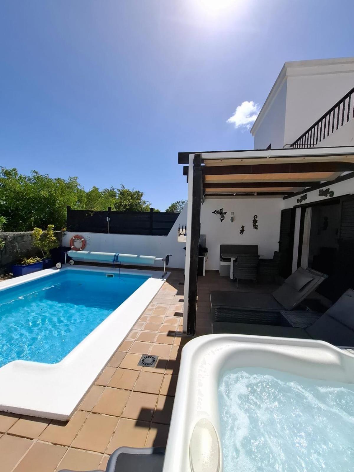 Casa Pedro - Duplex With Jacuzzi, Pool, Ac And Sea Views Сasa de vacaciones