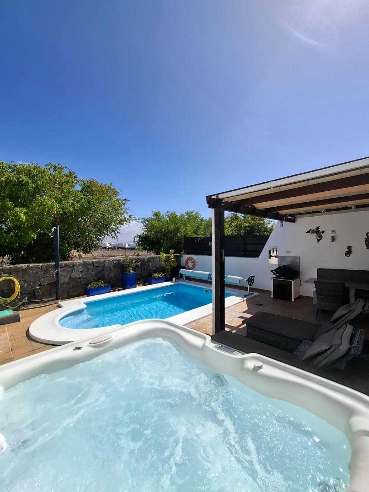 Casa Pedro - Duplex With Jacuzzi, Pool, Ac And Sea Views Playa Blanca (Lanzarote)