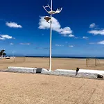 SEA FRONT Apartamento frente al mar