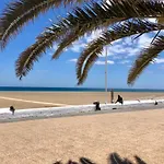 SEA FRONT Apartamento frente al mar