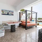 Villa Bianca - sol, lava y mar