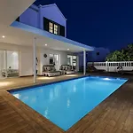Villa Deluxe En Puerto Del Carmen