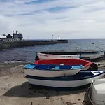 Respira el mar desde tu terraza y siéntete en paz.