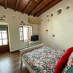 Eco Reyna House