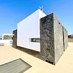 Luxury Villa Olivia 3 Beds - 3 Baths