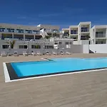 Apartment Namaste- Amazing Sea View & Infinity Pool - Good Wifi - Smart Tv-Residence Senator