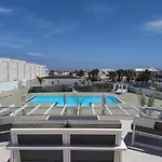 Apartment Namaste- Amazing Sea View & Infinity Pool - Good Wifi - Smart Tv-Residence Senator