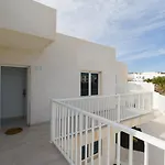 Moderno Apartamento con piscina en Costa Teguise