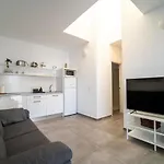 Apartamentos Anjomacar A