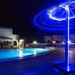 Daruma Apartments 2-Bedroom Duplex With Sea Views