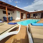 Volkkanrentals Villa Baljat