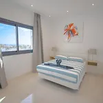 Atlantico Plaza 4A - 1 Bed - 1 Bath