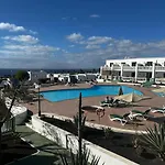 Casa Zen, 1 bedroom apartment on complex with pool, Puerto del Carmen