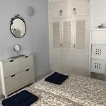 Casa Eef - One Bedroom Apartment Close To The Beach With A Communal Pool