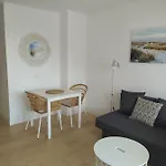Apartment Ayalga - Pool View - Good Wifi - Smart Tv-Residence Dunia IV
