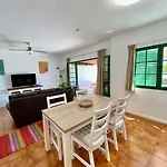 Terracitas 3 Hiru , Coqueto Bungalow Con Ac , Terraza Y Piscina Comunitaria