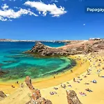 Nice villa in Puerto del Carmen w-