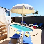 Cosy Lanzarote Villa 3 Bedrooms Heated Pool Villa Honey Puerto Del Carmen