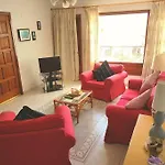 Tabaybas E31, Central Two Bed