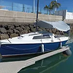 Lanza Boat