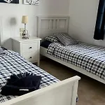 La Cumbre 4A - Sea Views -2 Bed - 2 Bath - Mezzanine Floor - Aircon - Uk Tv