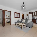 Home2Book Charming Apartment Tinajo, Wifi