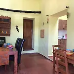 Casona La Orilla 1908 Tias