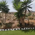 Lanzarote Casa Volcanica-Anclada Sobre La Lava Del Volcan