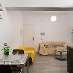 Piso Leon Y Castillo