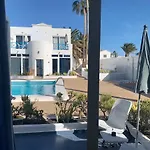 Maison De Vacances, Blue Lagoon ,Climatise Avec Piscine, Wifi