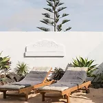 Casa Botanica - Central Island Location - 10 Mins Drive To Famara And La Santa