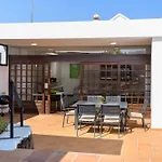 Villa Marisol, Los Mojones
