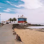 Precioso Apartamento Junto Al Mar.
