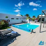 229 - Villa Lanson By Villas Now Ltd