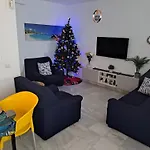 Central Apartment In Arrecife - 1 Or 2 Bedrooms