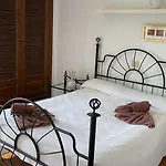 Apartamentos las Acacias
