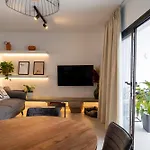 Apt The V Home