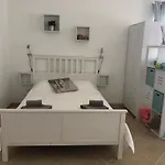 Las Buganvillas 77
